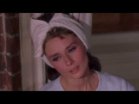 Breakfast at Tiffany&#039;s - Audrey Hepburn Sings Moon River - BEST QUALITY